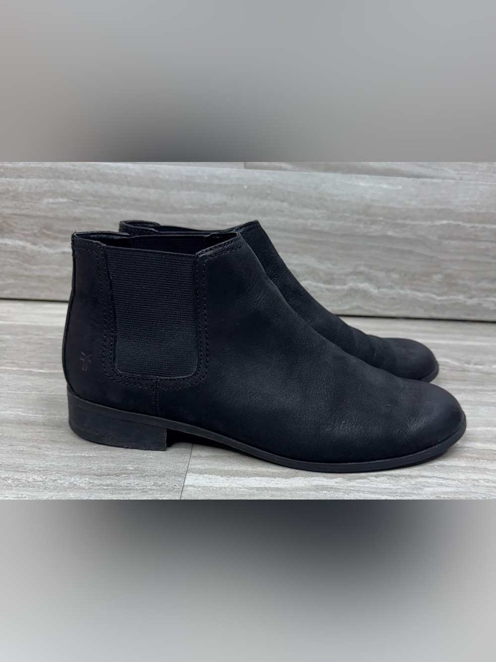 Frye Black Mallory Nubuck Leather Chelsea Ankle Boots Womens Size 8.5